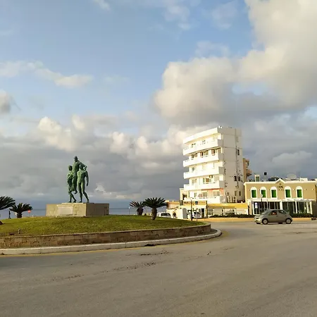 Modern Quiet In The Center Of Rhodes