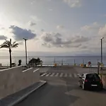 Modern Quiet In The Center Of Rhodes Apartament