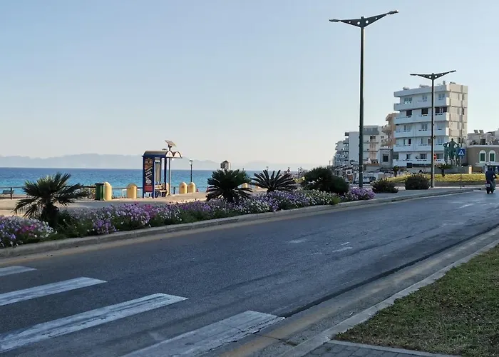 Modern Quiet In The Center Of Rhodes Appartamento *